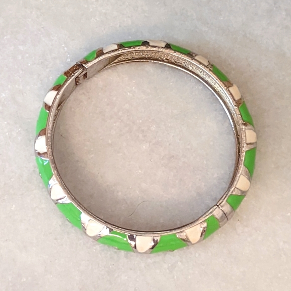 Hinge Silver Green & White Enamel Bangle Bracelet - Picture 2 of 6